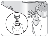 코웨이 비데 BA20-C 교환할 필터를 필터고정마개에서 분리하는 모습